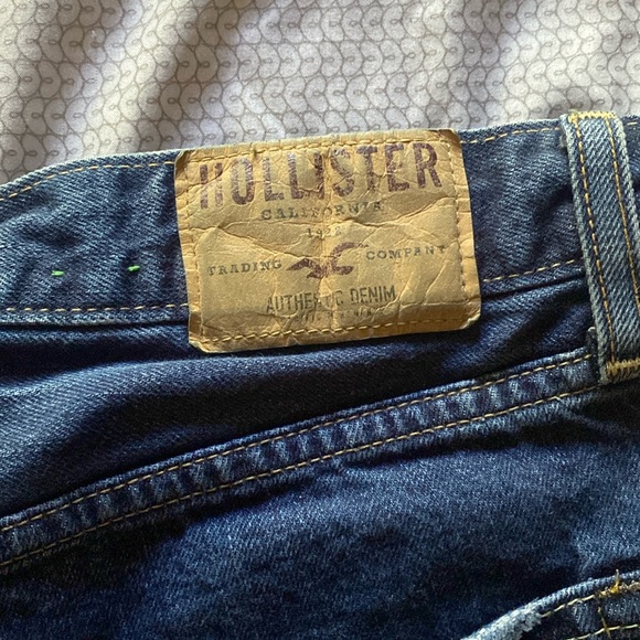 Holister Cut off jean shorts - Picture 3 of 6